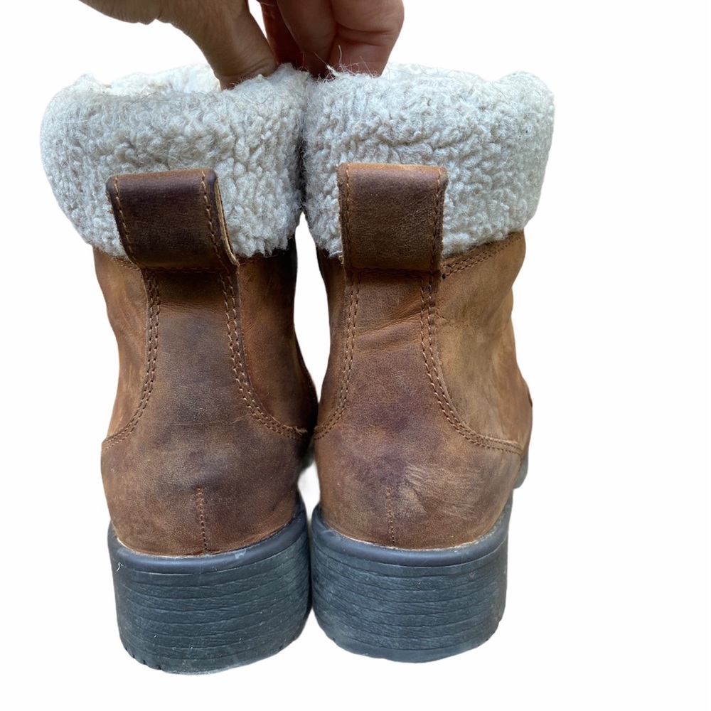 Clark’s Orinoco Dusk Shearling Lined Lace Up Boot - Picture 7 of 8